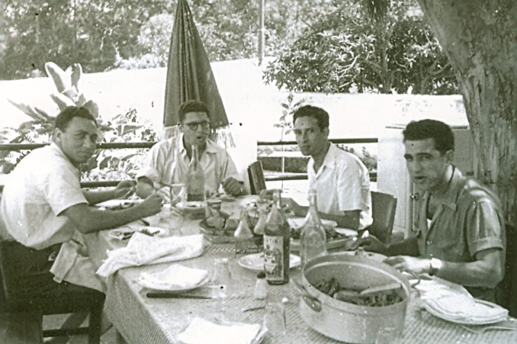 1954 — صادق حجرس في الجزائر