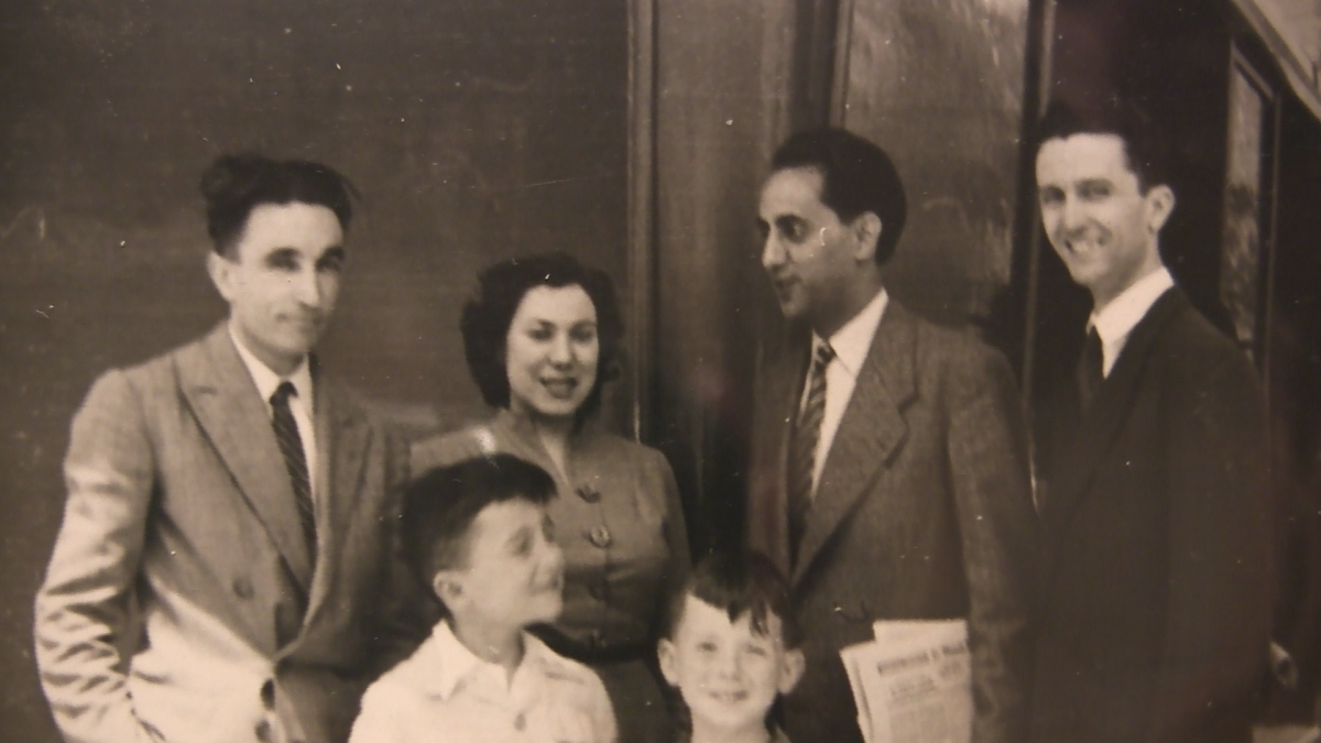 1952 — من اليسار، جاك و رولاند سالور، إيساك ناهوري و روبار مانارانش.