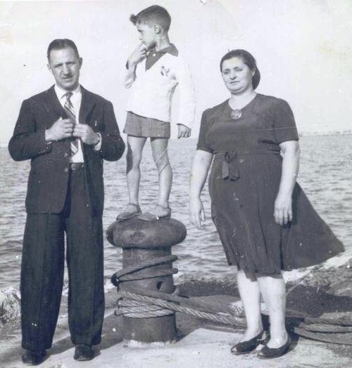 1946 — العائلة غاليناري في بجاية