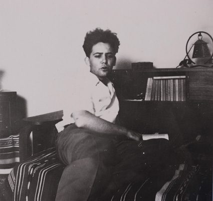 1954 — موريس أودان كهيز لوي