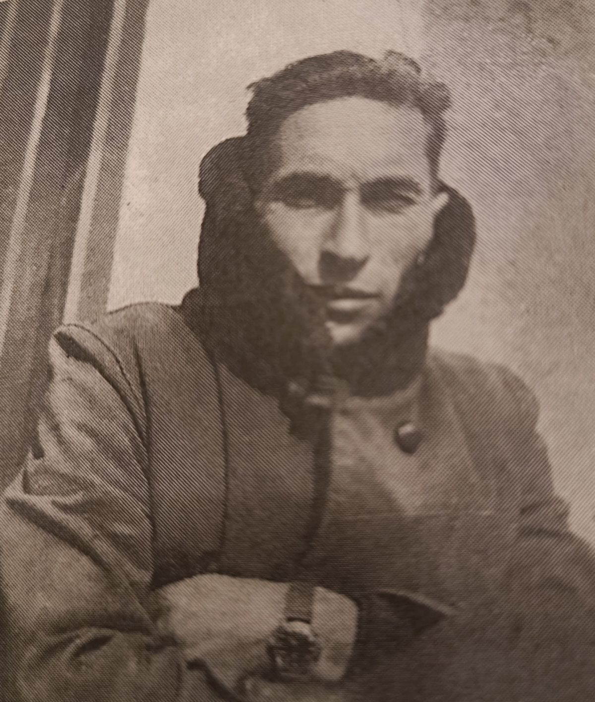 1938 — ماوريكي لابان دانس لا غويرري د'يسباغني