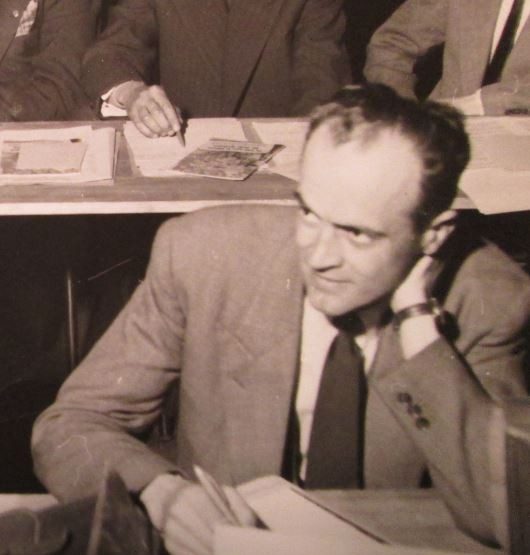 1954 — رولاند سيميون