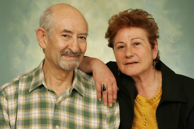 Sadek Hadjeres et son épouse Aliki Papadomichelakis