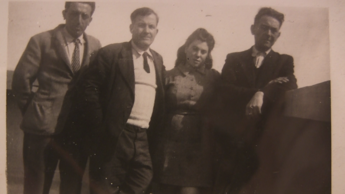 1949 — على اليمين، سولار، رولاند سالور و فونتان.